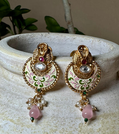 RADHA NECKLACE