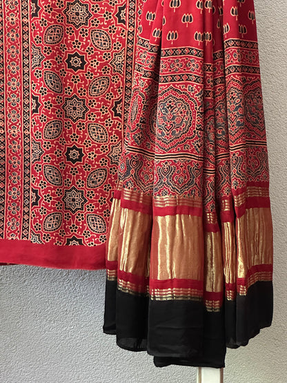 KRISHAAY AJRAKH  MODAL  SUIT