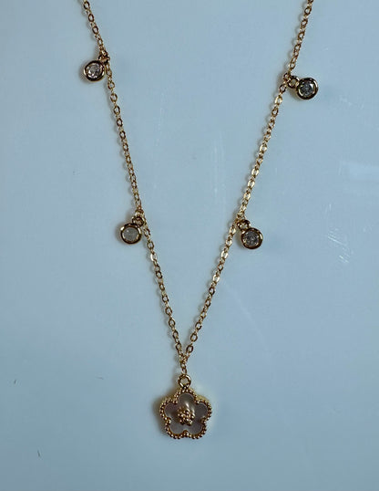 KAVYA PENDANT SET
