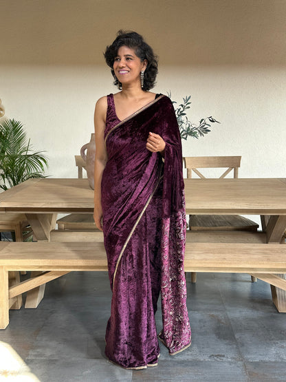 KAMKHYA   VELVET  SARI