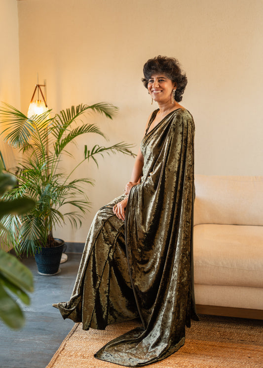 RADHA RANI  VELVET  SARI