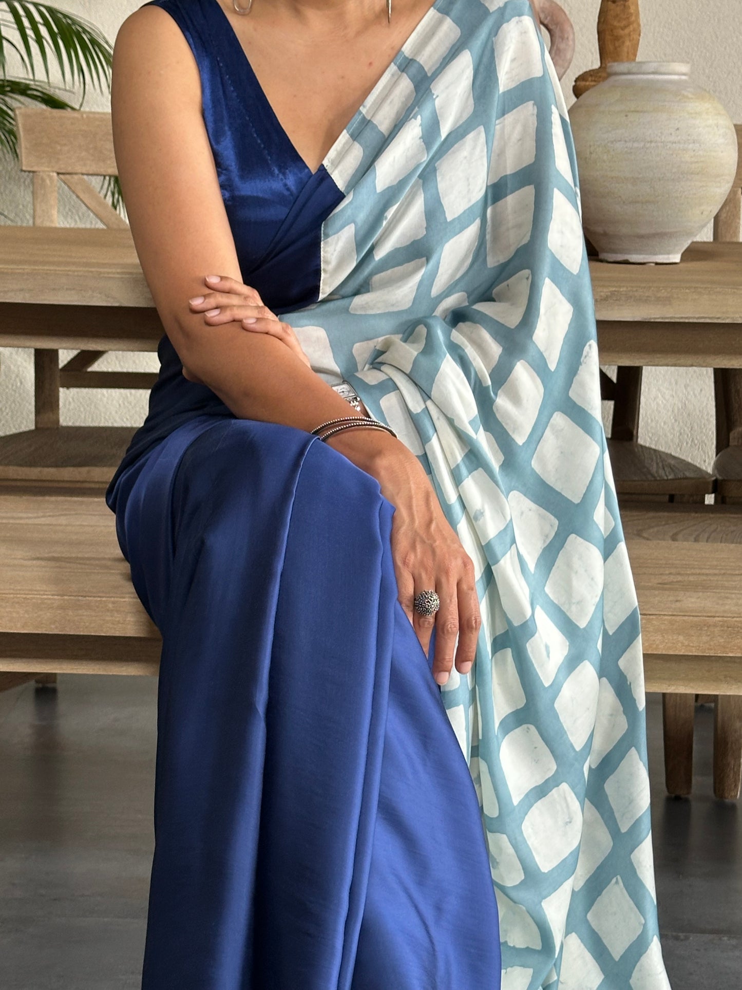 SARITA  MODAL  SARI