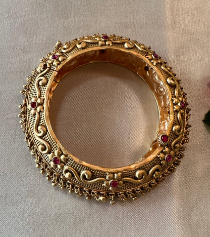 ADYA BANGLES
