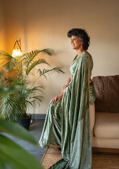 KAMKHYA  VELVET  SARI