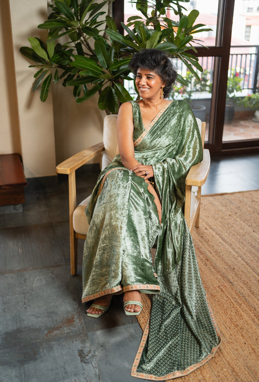 KAMKHYA  VELVET  SARI