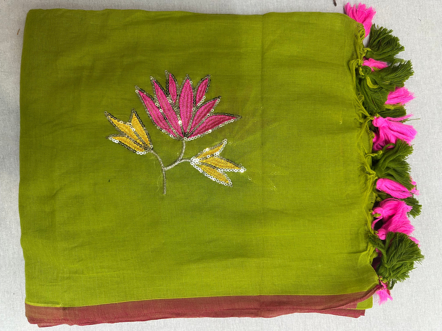 MUL COTTON  EMBROIDERY SEQUIN 1990
