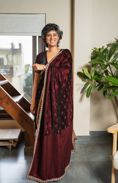GAJRA  VELVET  SARI