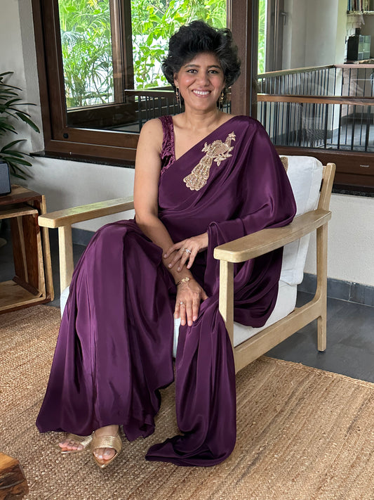 MAYUR SARI  BROOCH SARI