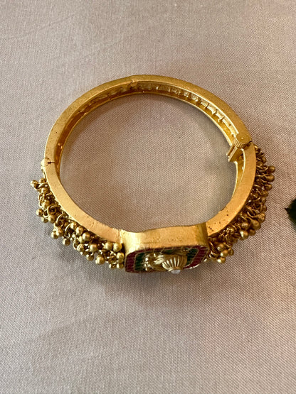LAKSHITA BANGLES