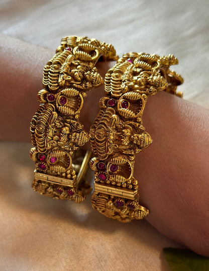 DEVIKA BANGLES