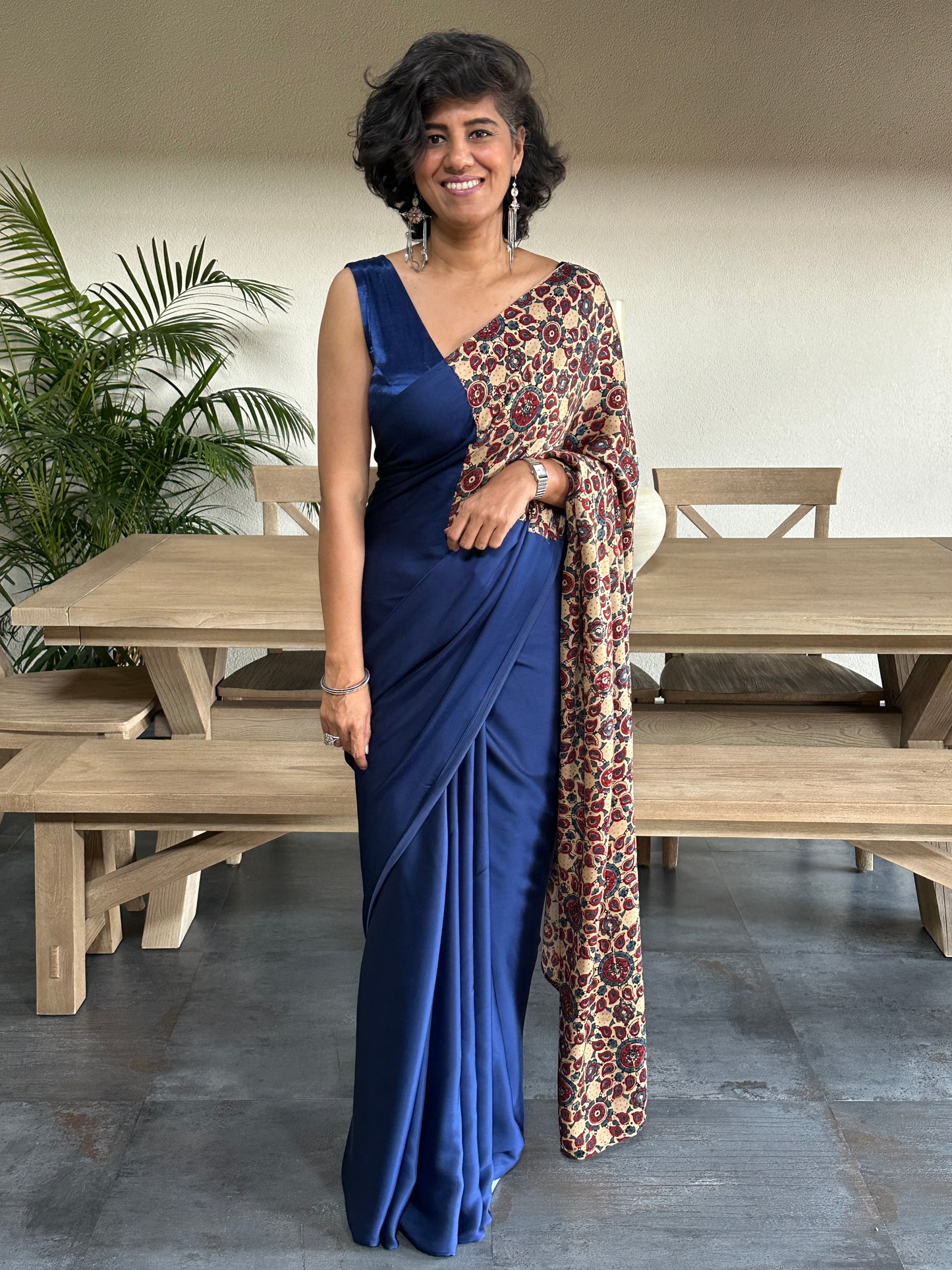 JAYA  MODAL  SARI