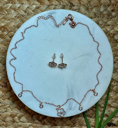 KAVYA PENDANT SET