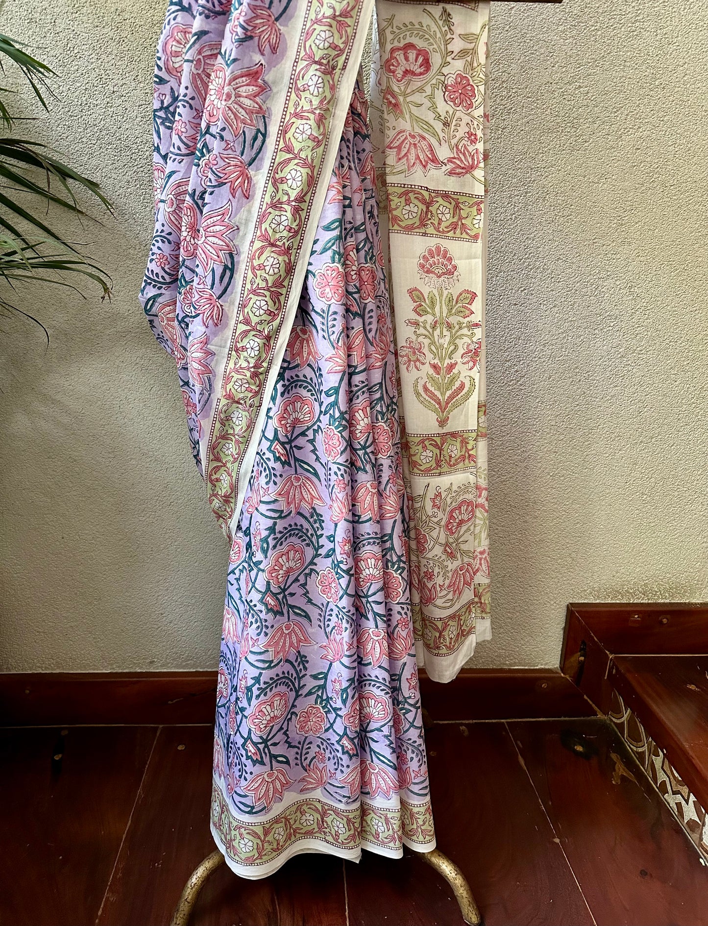 RAJNIGANDHA  COTTON  SARI