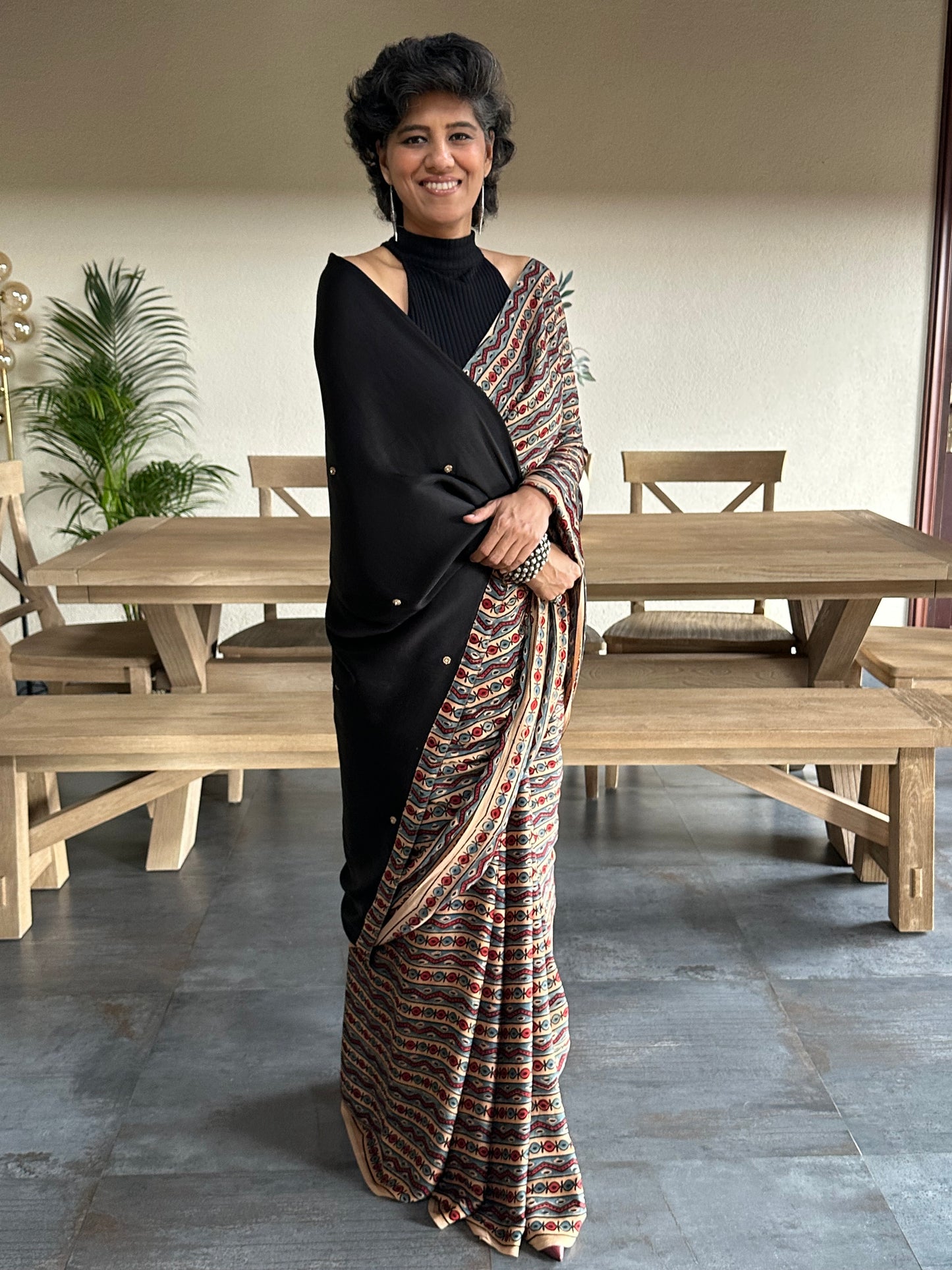 GAUTAMA MODAL SARI