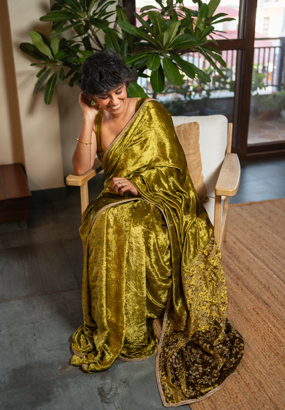 NAKUL VELVET SARI