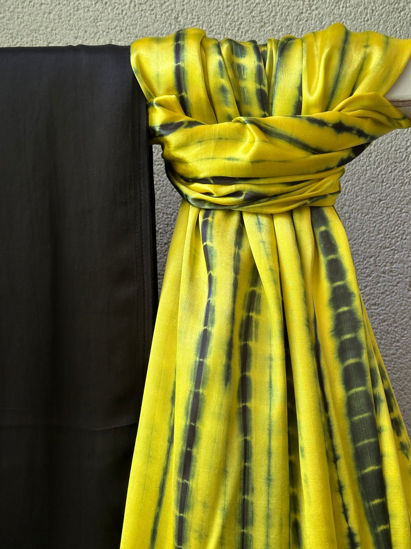 ASHOK 2 PIECE SET