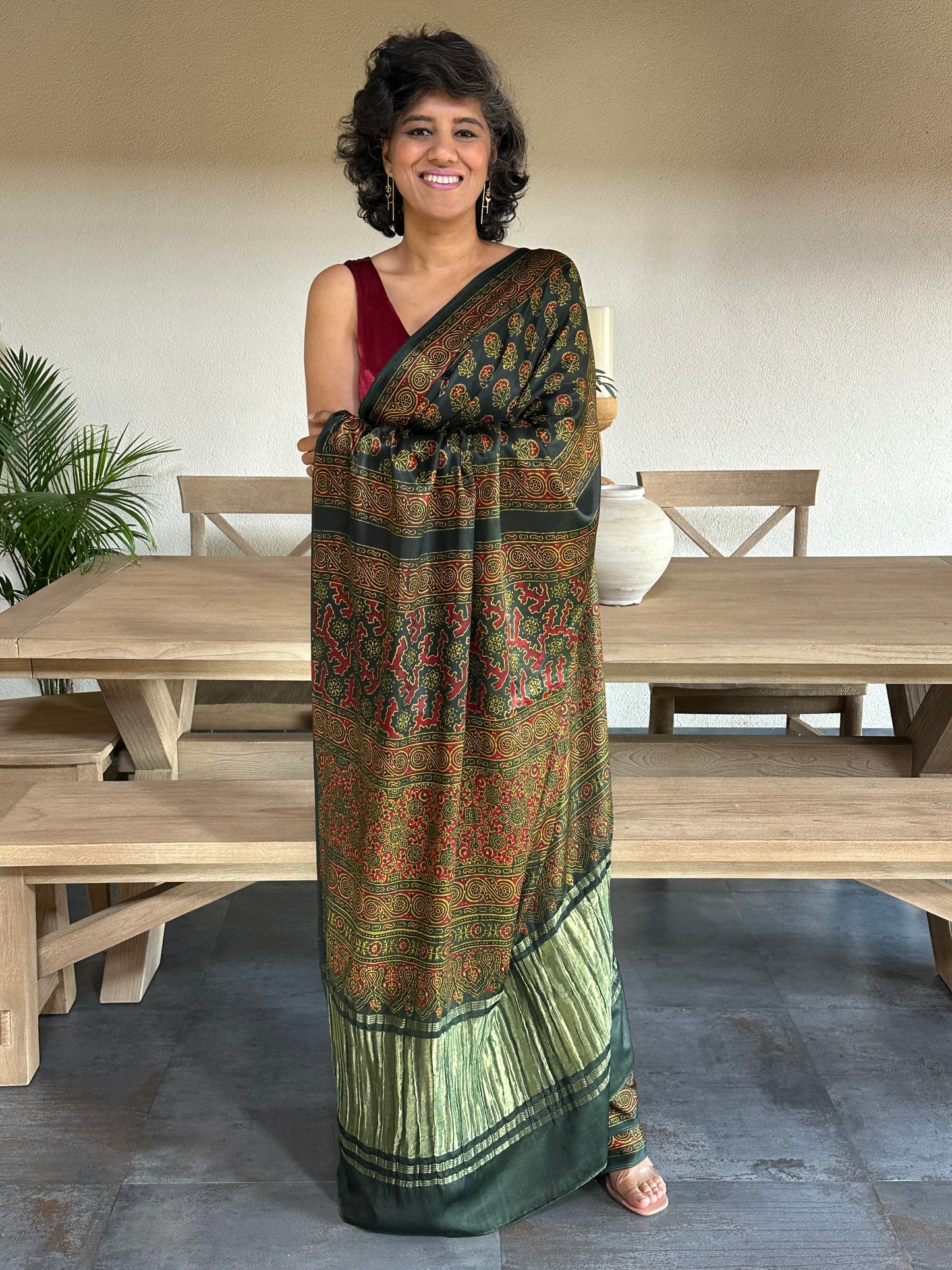 NIDHIVAN AJRAKH MODAL SARI