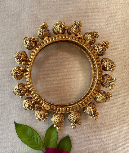 SHRUTI BANGLES
