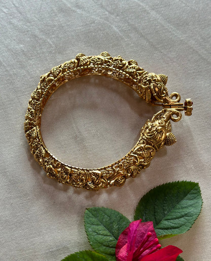 JANVI BANGLES