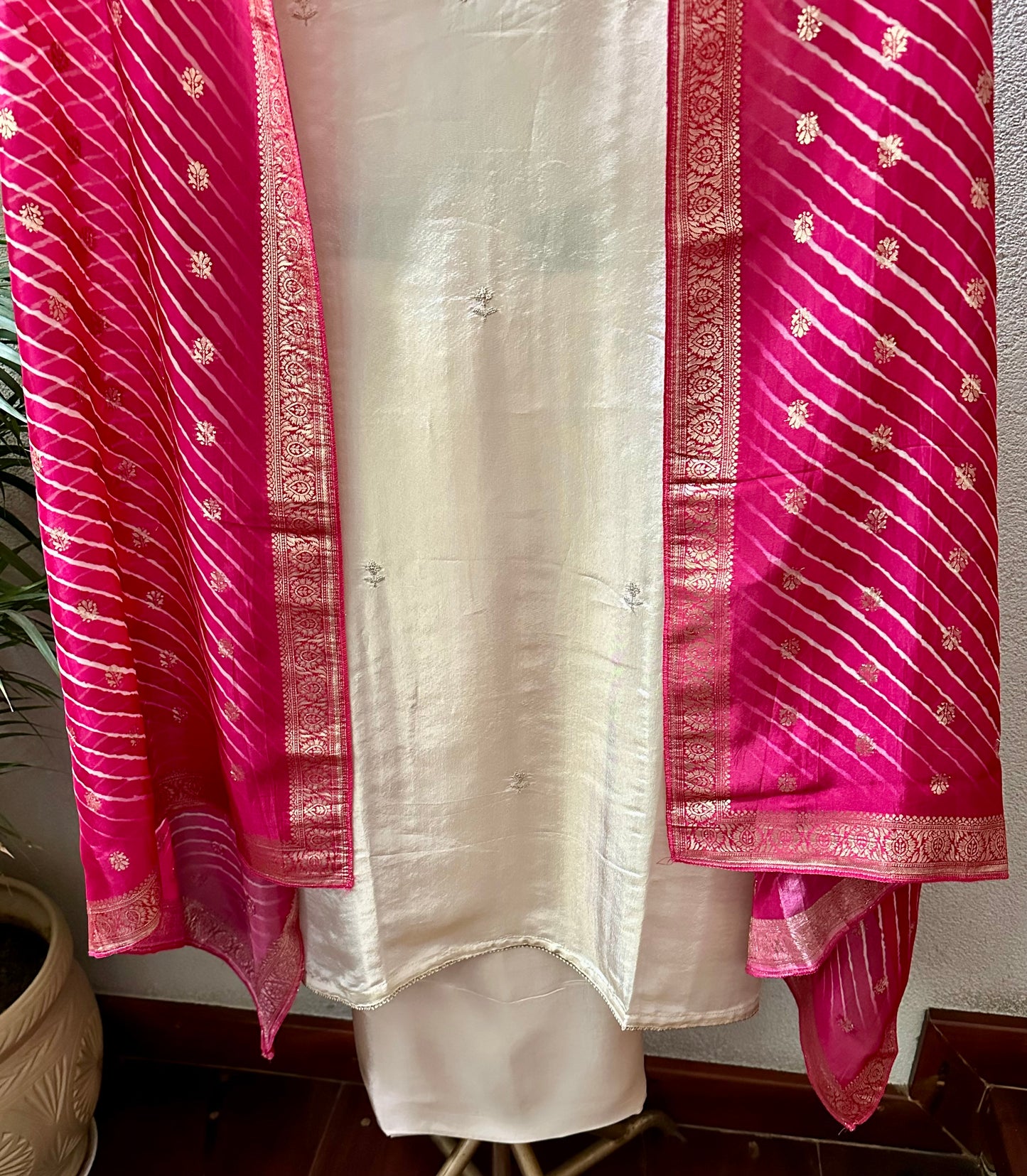 DEVIKA  RANI  SEMI STITCHED SUIT SET