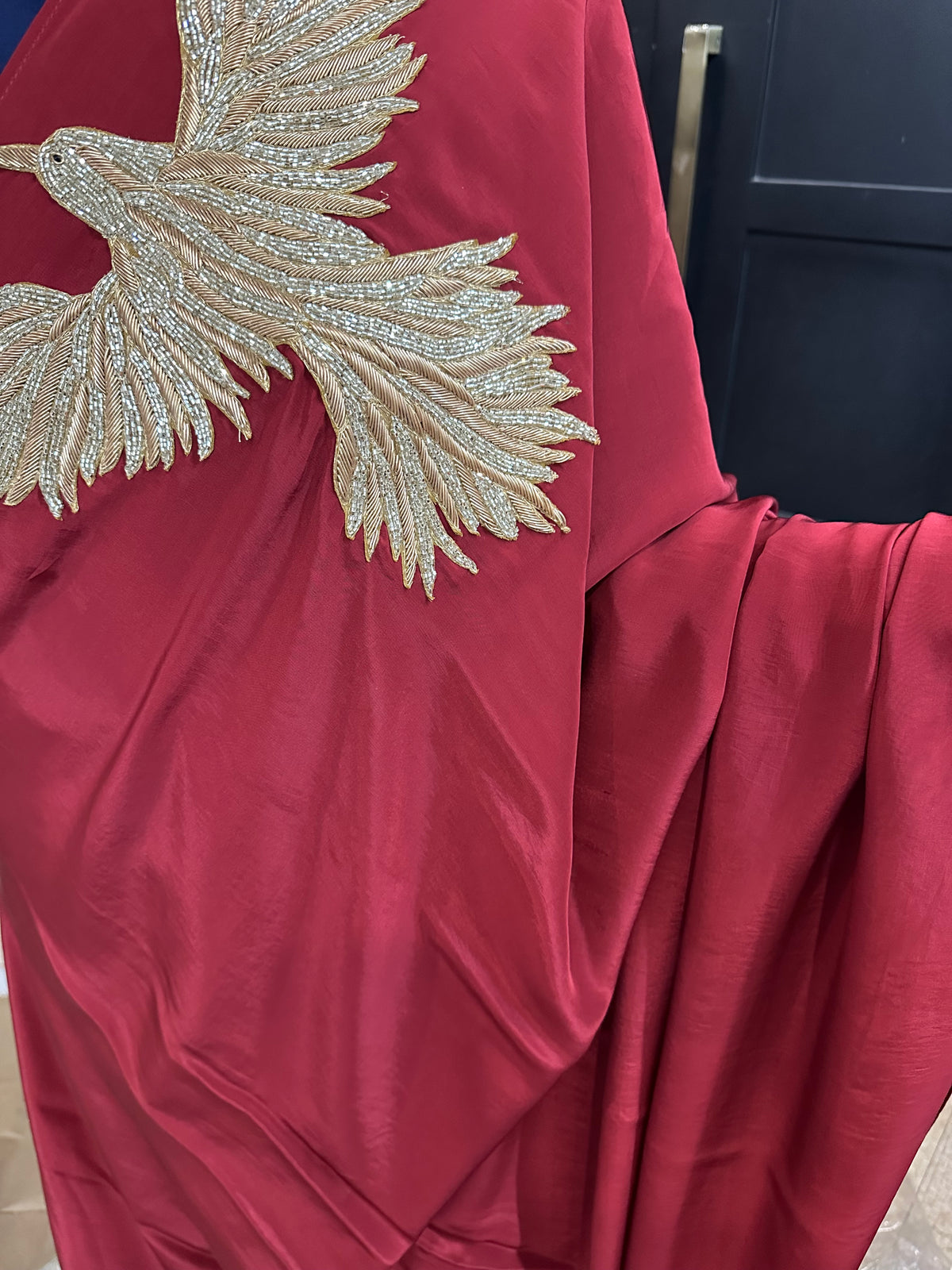 LIVE IN PRESENT - MAROON  BROOCH SARI PERFECTLY IMPERFECT