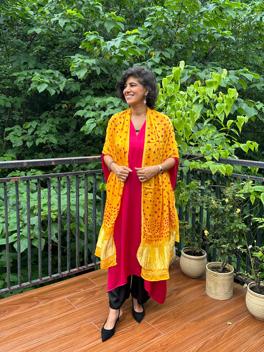 GARIMA  BANDHANI  MODAL  DUPATTA