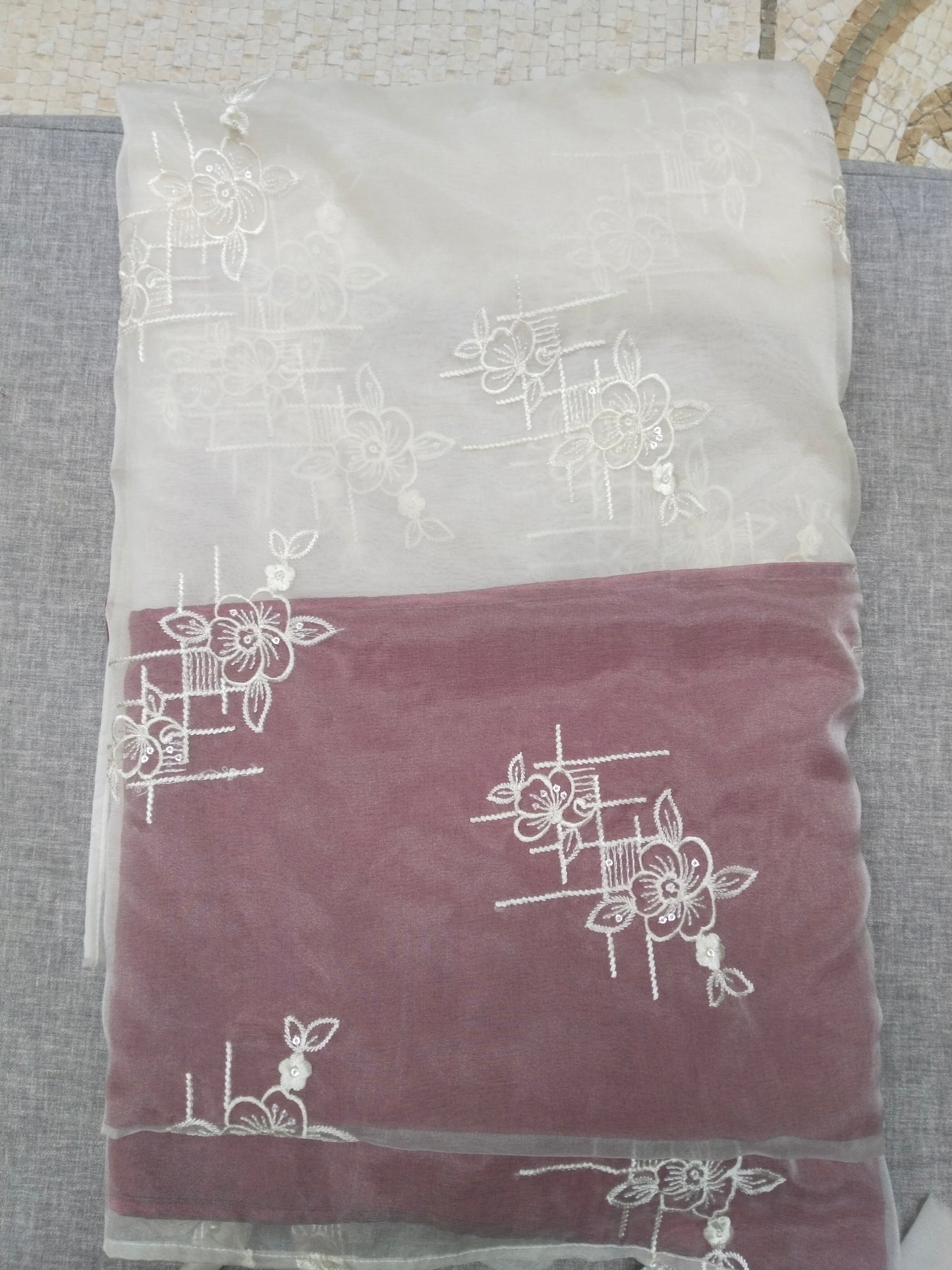 ORGANZA SARI