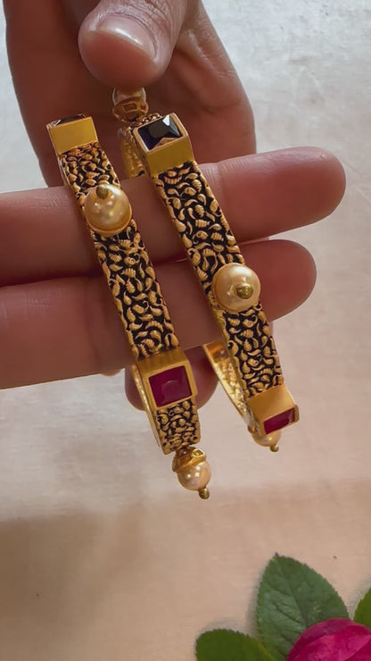 NAINA BANGLES