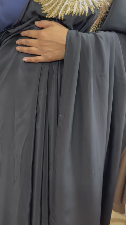 TAKE IT EASY - BLACK BROOCH SARI PERFECTLY IMPERFECT