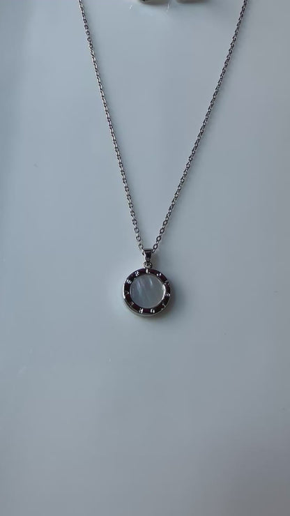 LAVITHA PENDANT SET