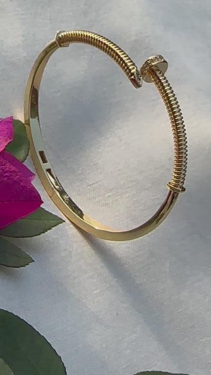 NAIL BRACELET