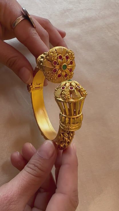 VARSHA BANGLES